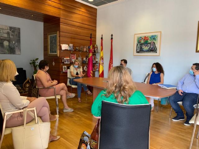 El Ayuntamiento felicita a la Asociación de Ucranianos de Murcia en su 15 aniversario - 1, Foto 1