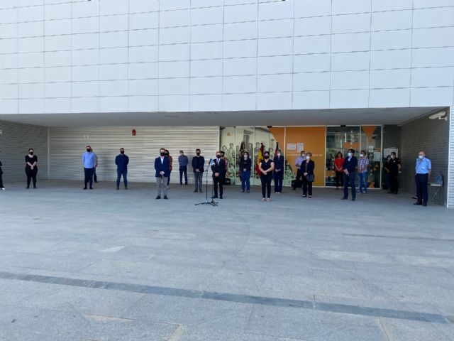 Torre Pacheco guarda un minuto de silencio y se suma al luto oficial - 3, Foto 3