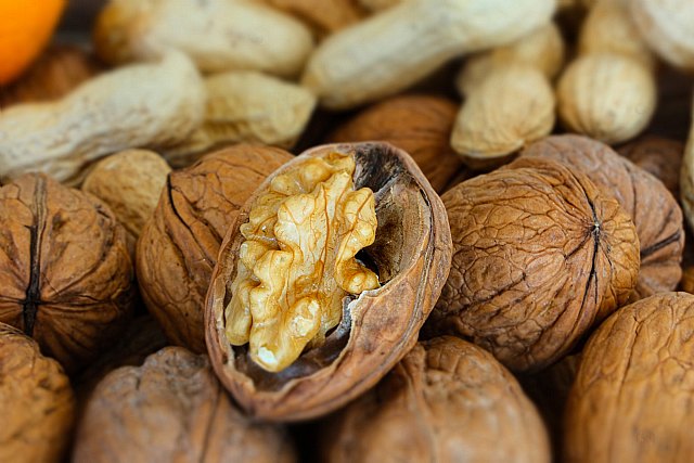 La mayoría de los niños con alergia a frutos secos la seguirá teniendo en su edad adulta - 1, Foto 1