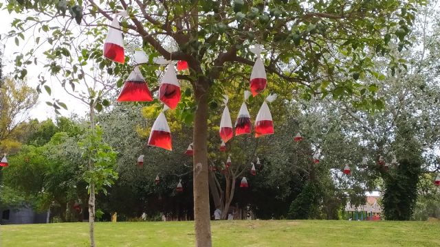 Los Frutos del Progreso en el parque de Los Juncos - 2, Foto 2