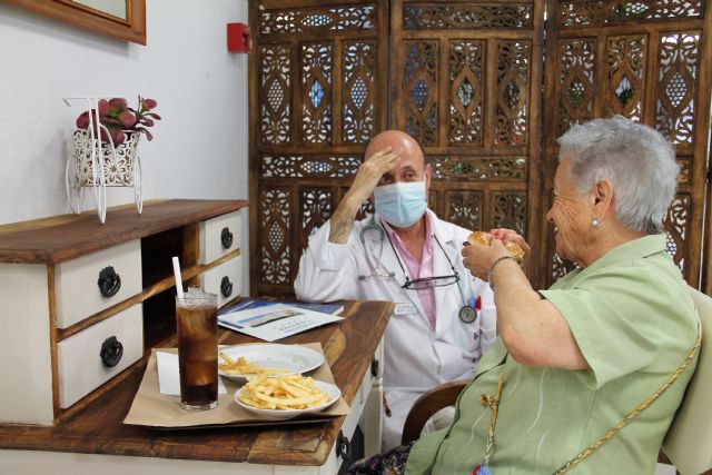 “La salud digestiva, primera consecuencia negativa de no adaptarse a la jubilación (65-70 años)” - 1, Foto 1
