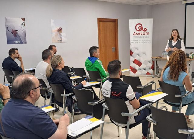 ASECOM se apoya en la realidad virtual para ofrecer una formación práctica en prevención de riesgos labores - 3, Foto 3