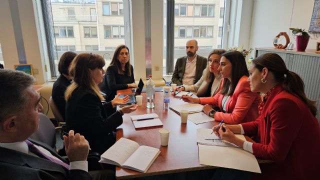 El Gobierno regional colaborará con la Comisión Europea en la elaboración de la estrategia de relevo generacional en el sector agrario - 1, Foto 1