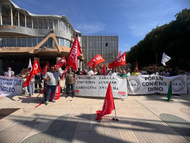 Los trabajadores de las empresas auxiliares del Metal exigen el desbloqueo de las negociaciones que mejorarían sus condiciones laborales - 2, Foto 2
