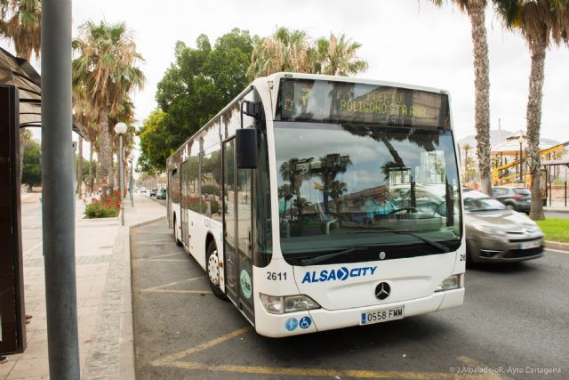 En marcha los nuevos horarios de las líneas 7 y 18 de autobús, que supondrán una mejora en las conexiones del puerto con el resto de la ciudad - 1, Foto 1