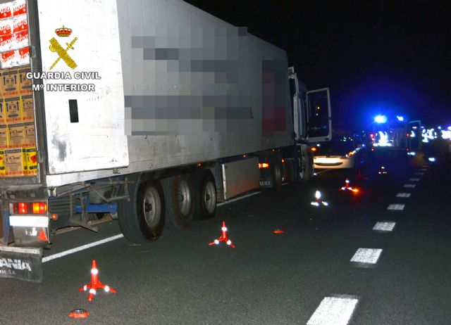La Guardia Civil intercepta a un camionero con un vehículo articulado de 40 toneladas conduciendo de modo temerario y bajo la influencia de cocaína - 2, Foto 2
