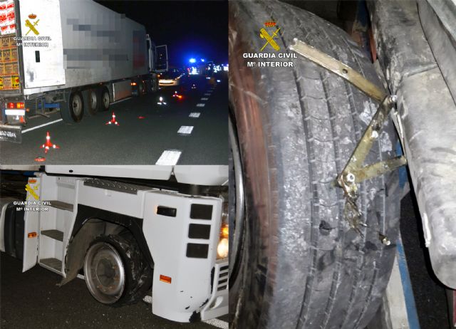 La Guardia Civil intercepta a un camionero con un vehículo articulado de 40 toneladas conduciendo de modo temerario y bajo la influencia de cocaína - 5, Foto 5