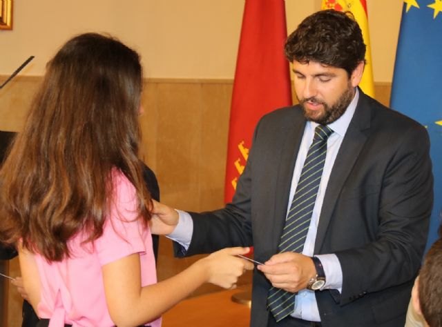 López Miras: El compromiso con las víctimas es inquebrantable y vamos a situarlas en el lugar que con toda justicia les corresponde - 3, Foto 3