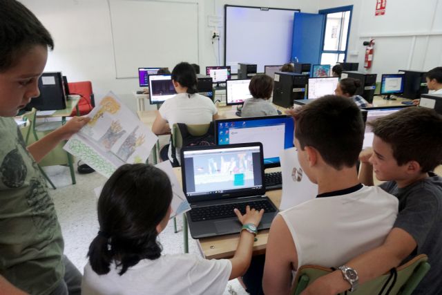 La UPCT enseña en Murcia a alumnos de Primaria a crear videojuegos - 1, Foto 1