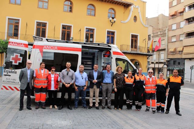 Cruz Roja presenta su primera ambulancia de soporte vital básico para Alcantarilla - 2, Foto 2
