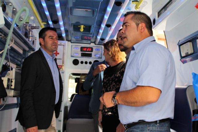 Cruz Roja presenta su primera ambulancia de soporte vital básico para Alcantarilla - 5, Foto 5