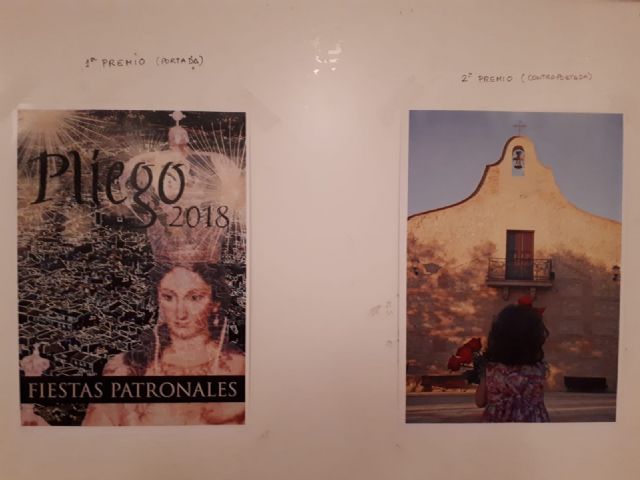 Inés Correia y Mª Jesús Boluda ganan el concurso de portada y contraportada del libro de Fiestas 2018. - 1, Foto 1