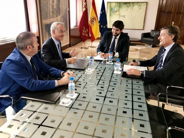 Fernando López Miras se reúne con el director general del Instituto de Empresa Familiar - 1, Foto 1