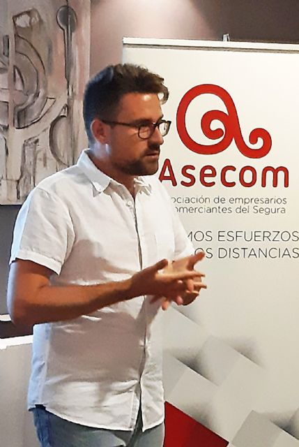 El uso comercial de las redes sociales, tema estrella del desayuno de ASECOM de junio - 2, Foto 2