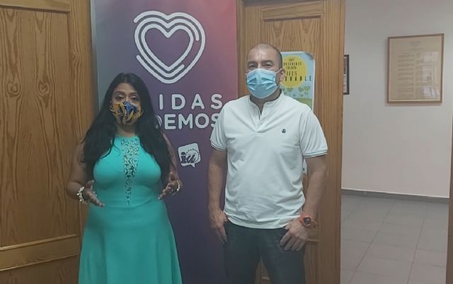 La diputada de la Asamblea de Ecuador Margarita Guerrero se interesa por la problemática laboral de los fijos-discontinuos de Mercamurcia - 1, Foto 1