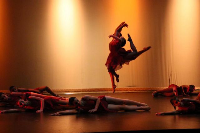Espectacular actuación de las alumnas de la Escuela Municipal de Torre Pacheco - 1, Foto 1