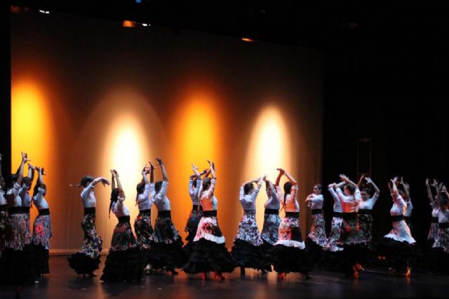 Espectacular actuación de las alumnas de la Escuela Municipal de Torre Pacheco - 4, Foto 4
