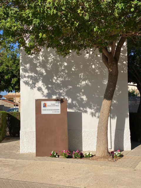 Emotivo acto de denominación de la Plaza de la Concordia Tomás González Sanmartín en el Albardinal - 5, Foto 5