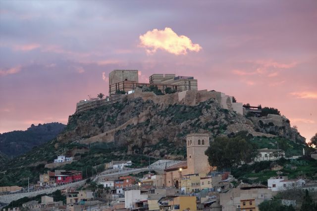 Decenas de vecinos afectados en sus casas por las lluvias de marzo aún esperan la visita de los técnicos del Ayuntamiento - 1, Foto 1