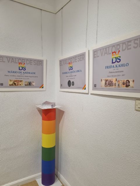 La exposición El valor de ser visibiliza la huella LGTBI+ en monedas y billetes del mundo - 2, Foto 2