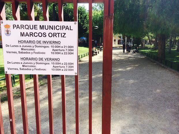 La Concejalía de Servicios a la Ciudad reformará la zona recreativa y de juegos infantiles del parque municipal 