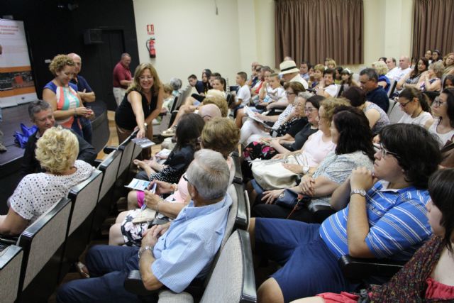 San Pedro rinde un merecido homenaje a los abuelos, Gracias Mayores - 1, Foto 1