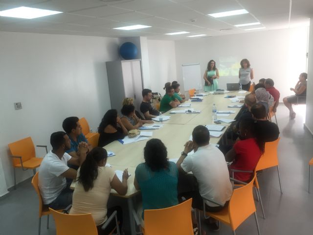 22 personas se forman en Manipulador de Frutas y Hortalizas - 2, Foto 2