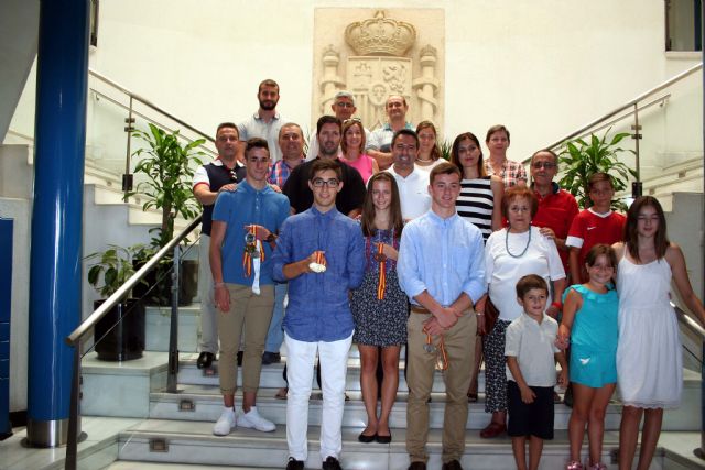 El alcalde recibe en el Ayuntamiento a los últimos campeones del Nutribán Sociedad Atlética Alcantarilla - 2, Foto 2