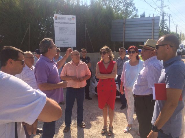 La Alcaldesa de Molina de Segura visita el desarrollo de las obras que se ejecutan con cargo a los Presupuestos Participativos 2016 - 3, Foto 3