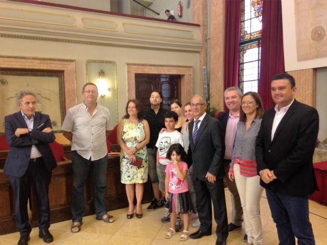 El PSOE muestra su enorme decepción por no debatirse en el Pleno el reparo que obstaculiza el pago de nóminas en el Ramón Gaya - 1, Foto 1