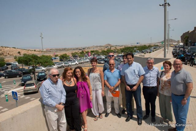 Reivindican que el parking del Hospital de Santa Lucia sea publico - 1, Foto 1