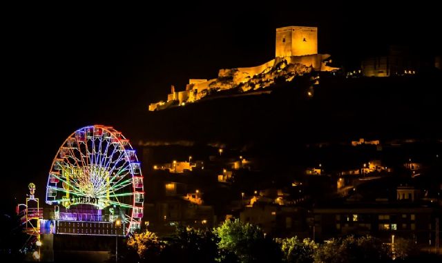 IU vuelve a demandar un modelo alternativo de feria - 1, Foto 1