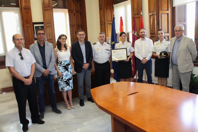 Un diploma para la Policía Nacional por enseñar a los alumnos de los Campus Científicos cómo se resuelve un crimen - 2, Foto 2