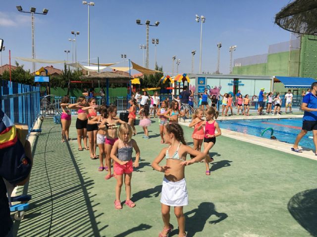 Más de 600 niños de entre 3 y 12 años pasarán este verano por la Escuela Infantil de Verano y Campus Deportivos en el Polideportivo municipal de San Javier - 1, Foto 1