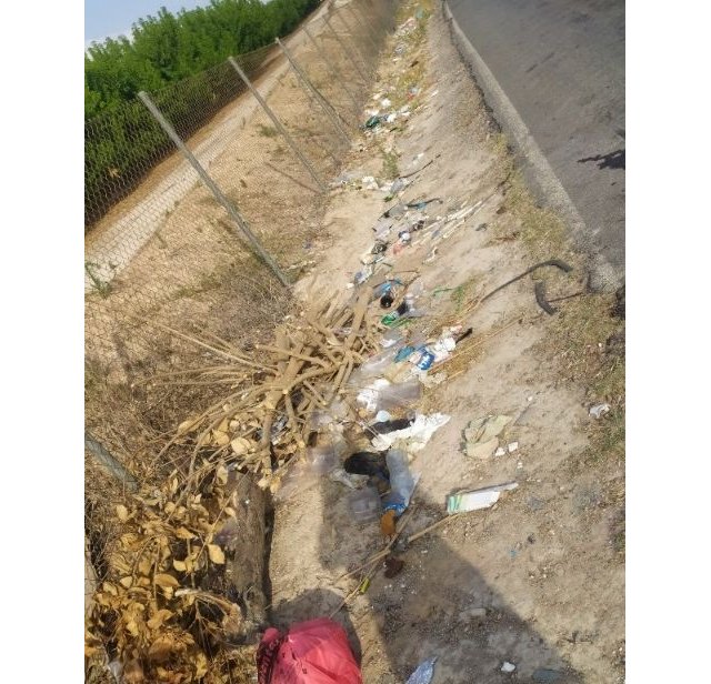 Podemos Cieza insiste en que es inaceptable el estado de suciedad y la sensación de abandono de distintos puntos de recogida de basura en nuestros campos - 2, Foto 2