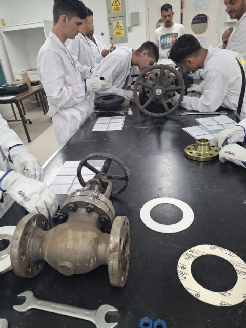 El SEF lanza un nuevo curso para formar personal especializado en paradas técnicas para el mantenimiento en plantas industriales - 1, Foto 1