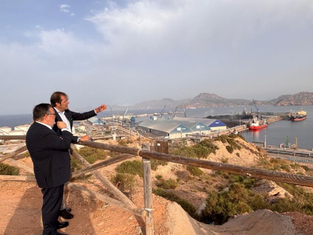 El Puerto de Cartagena y COEC refuerzan su colaboración para impulsar las infraestructuras estratégicas de Cartagena y la Región - 2, Foto 2