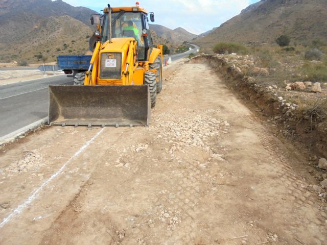 Fomento invierte más de 5 millones de euros en la conservación de la red regional de carreteras durante el primer semestre del año - 1, Foto 1