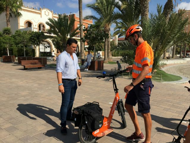 Protección Civil de San Javier  incorpora dos patinetes eléctricos adaptados con material de primera asistencia - 2, Foto 2