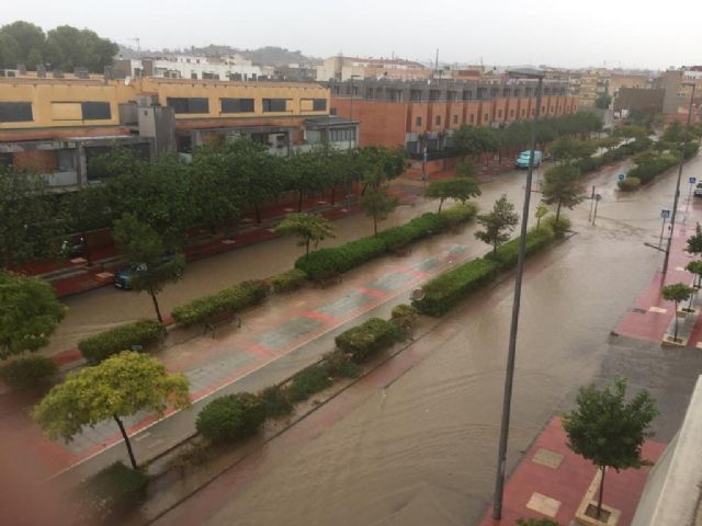 El aviso naranja por fuertes lluvias se mantiene hasta las 20.00 horas de hoy - 3, Foto 3