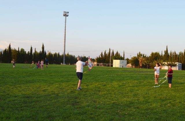 Las cometas tomaron un año más el cielo de Las Torres de Cotillas durante sus Fiestas - 3, Foto 3