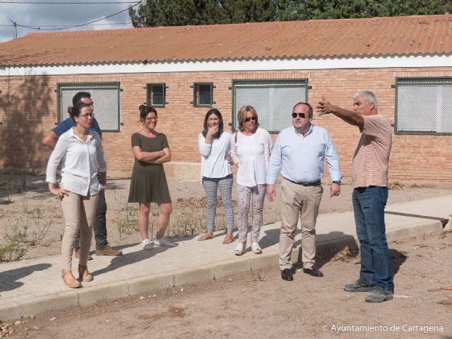 El programa de Barrios de la ADLE rehabilita las instalaciones de la Botica del Libro en Lo Campano - 3, Foto 3