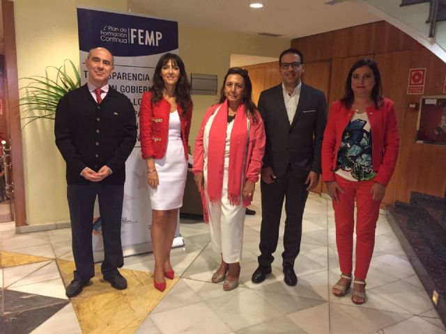El Ayuntamiento expone su gestión municipal basada en la transparencia y la participación en unas jornadas de trabajo de la FEMP - 1, Foto 1