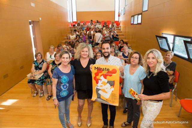Igualdad explica a las asociaciones de mujeres las actividades de la Escuela de Empoderamiento - 1, Foto 1