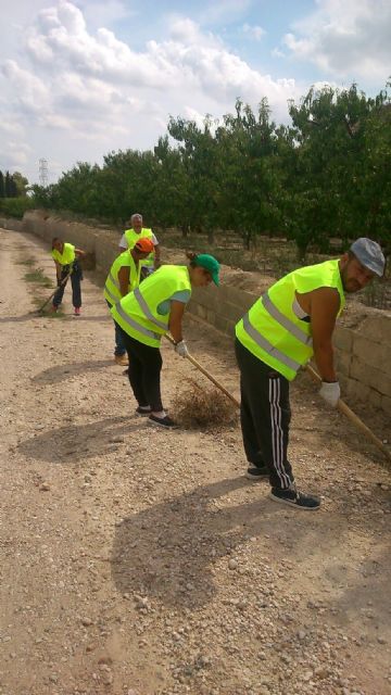 Contratados 33 desempleados agrícolas para arreglar diversos caminos rurales del municipio - 1, Foto 1