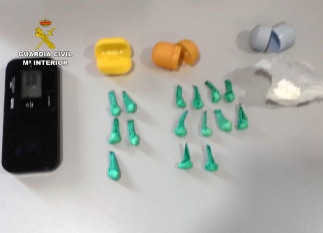 La Guardia Civil desmantela en Pliego un activo punto de venta de droga - 2, Foto 2