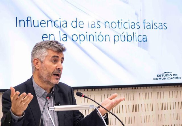 La prensa escrita y las webs oficiales son los medios que menos noticias falsas publican - 1, Foto 1