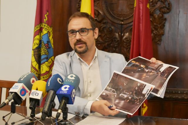 El PSOE solicita que los dos carriles de la Avenida Juan Carlos I sean de sentido único como medida para aliviar los continuos atascos - 1, Foto 1