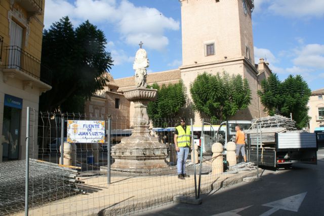The rehabilitation works of the Juan de Uzeta Fountain begin, which will last until mid-November, Foto 5