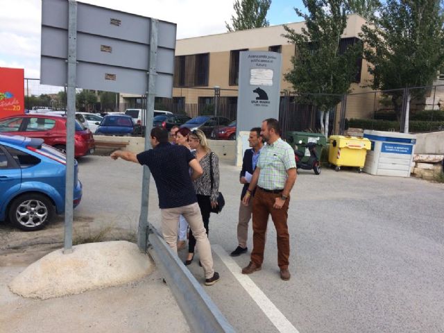 El Ayuntamiento de Molina de Segura invertirá 126.935,56 euros en la mejora de la accesibilidad peatonal al Centro ASTRADE desde la Avenida del Chorrico - 1, Foto 1